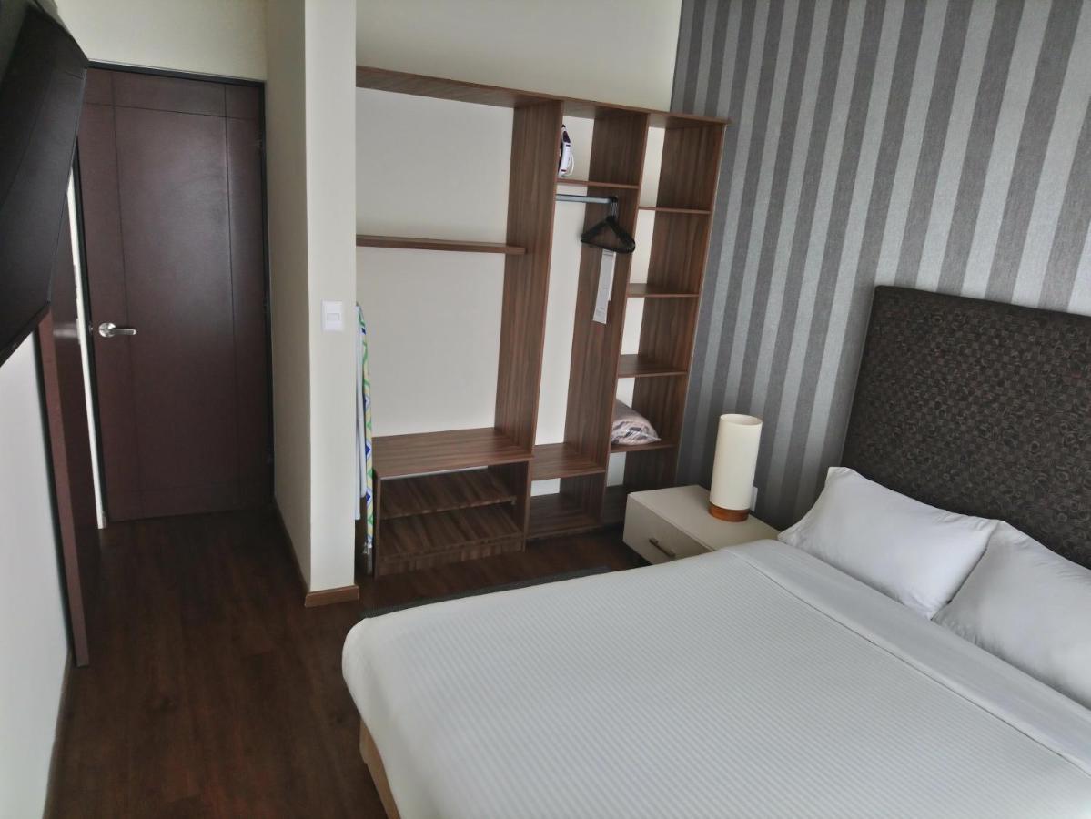 Redwood Villas Zona Industrial 圣路易斯波托西 外观 照片