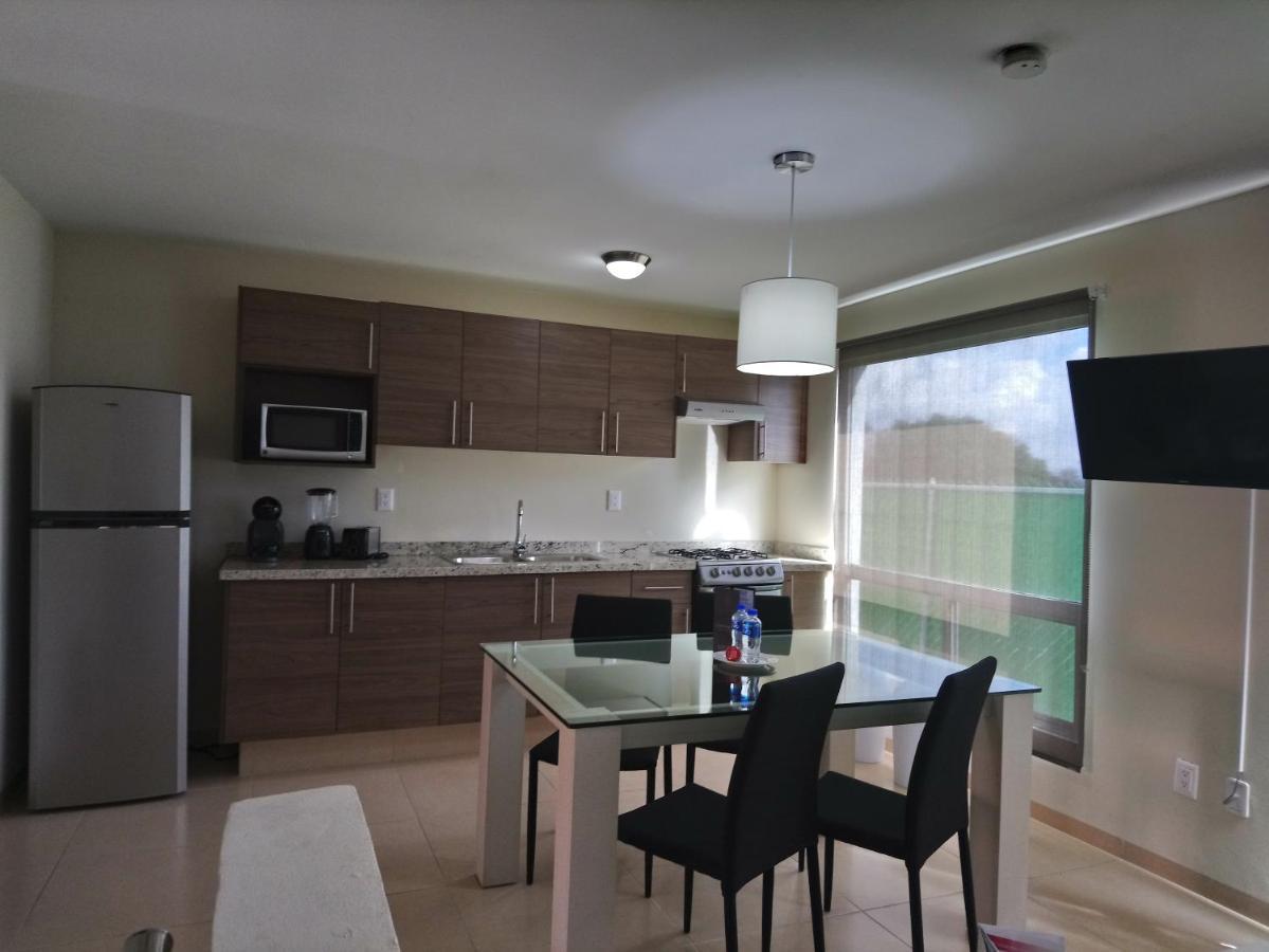 Redwood Villas Zona Industrial 圣路易斯波托西 外观 照片