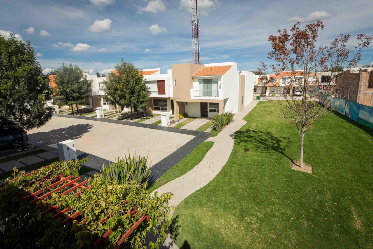 Redwood Villas Zona Industrial 圣路易斯波托西 外观 照片